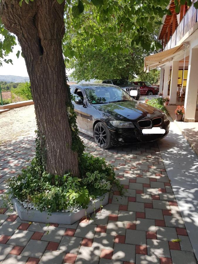 Apartmani Corleone Bilice Bagian luar foto