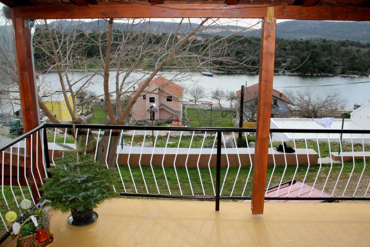 Apartmani Corleone Bilice Bagian luar foto